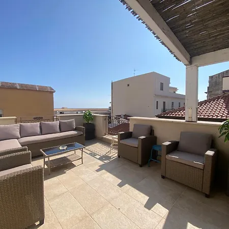 Via Siracusa 5 * كاستيلاّماري ديل غو