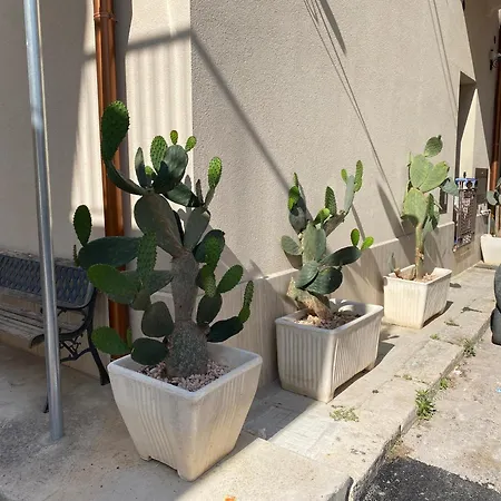 Via Siracusa 5 بيت ضيافة *